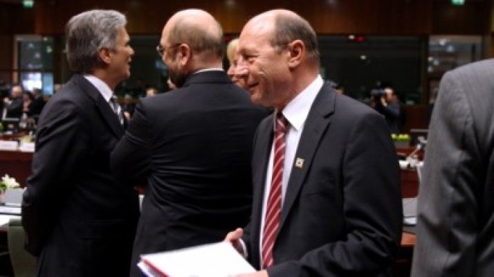Ponta a vorbit cu Băsescu la Bruxelles: Preşedintele să aibă poziţie fermă, nu rigidă pentru România